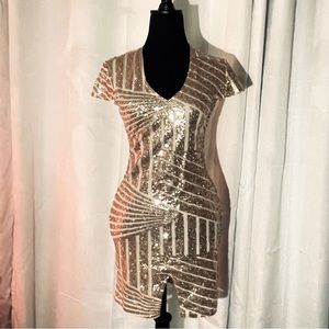 Boutique Gold Sequins Dress NWOT Size medium see pic for measurements